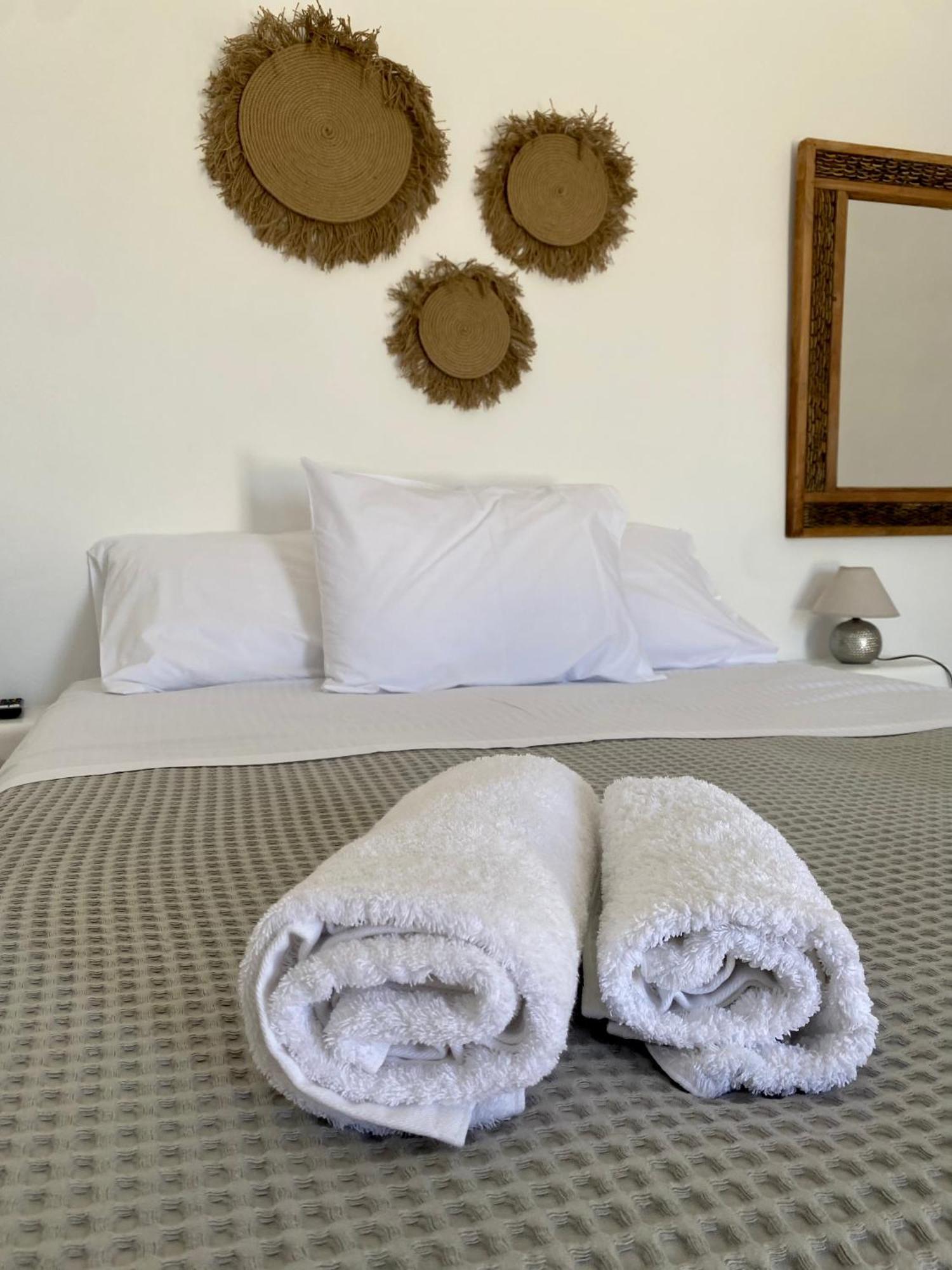 My Oasis Studios Mykonos Klouvas Extérieur photo