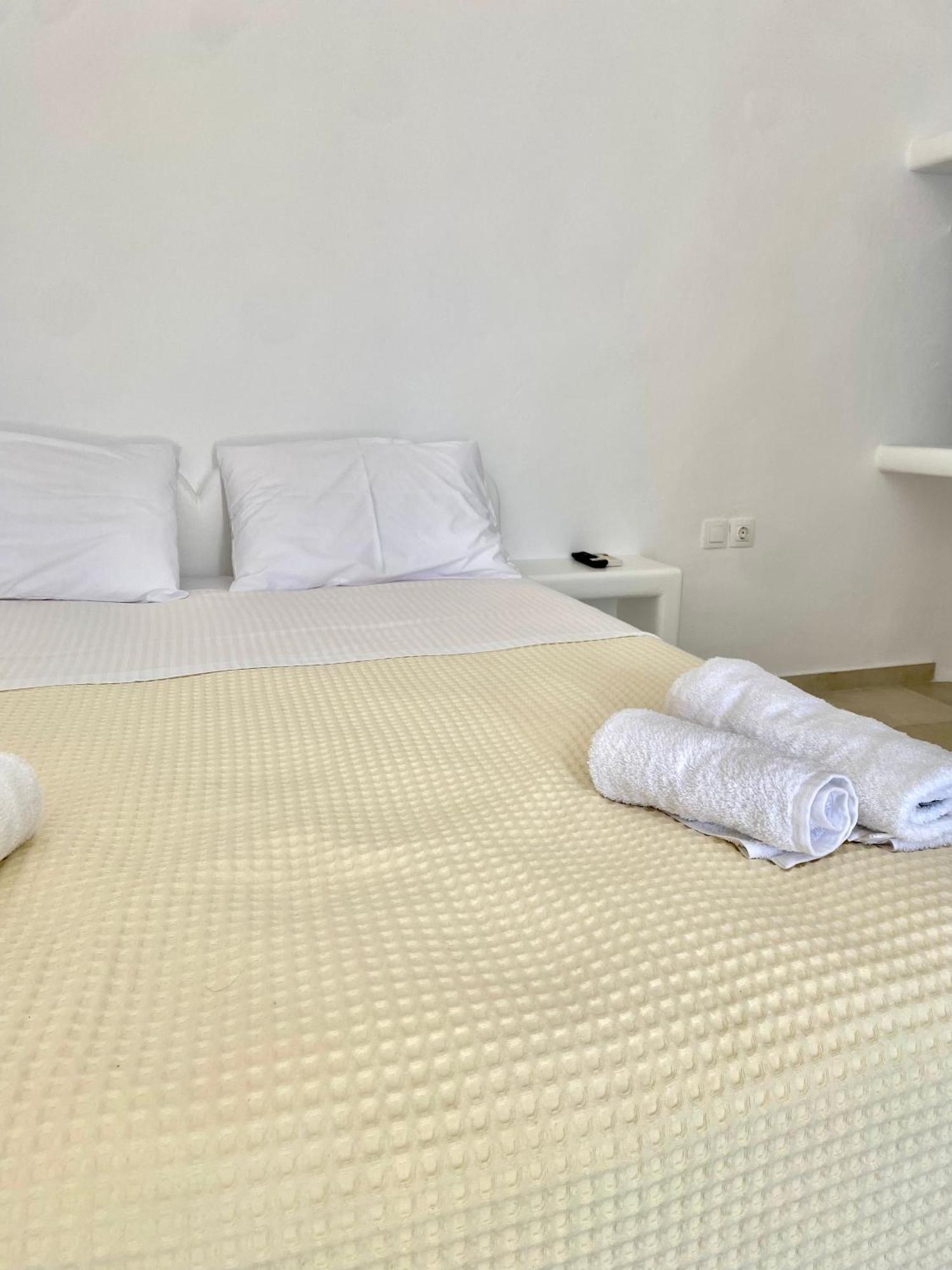 My Oasis Studios Mykonos Klouvas Extérieur photo
